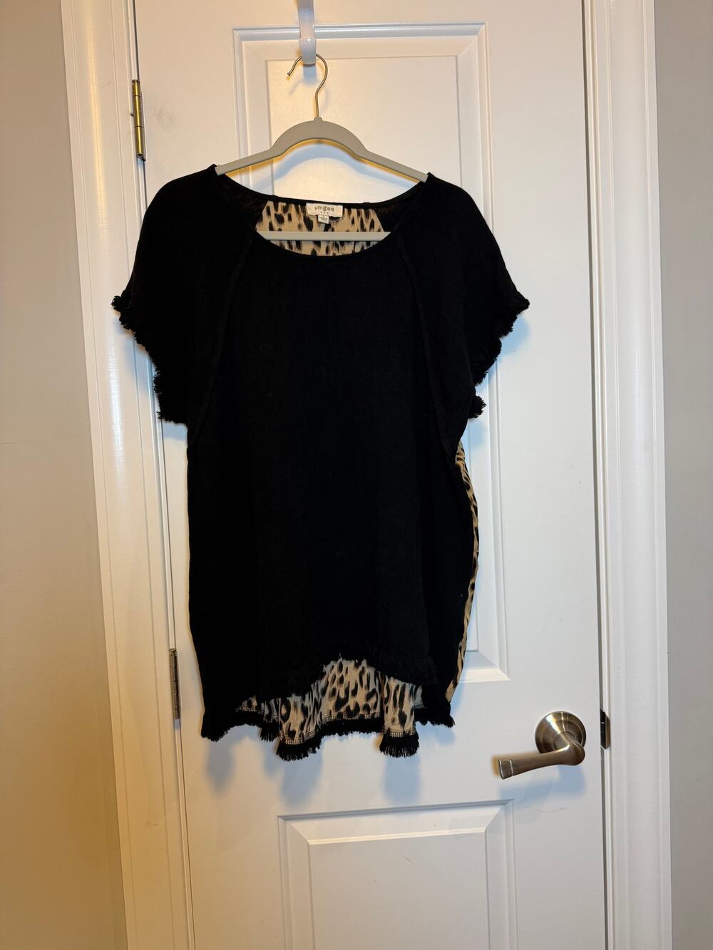 Umgee Womens Large Black Leopard Back Linen Blend Tunic Top Frayed Hem Boho